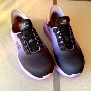 Skechers women’s steel toe slip on sneakers size 7.5